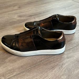 Johnston & Murphy black & copper slip ons, size 8